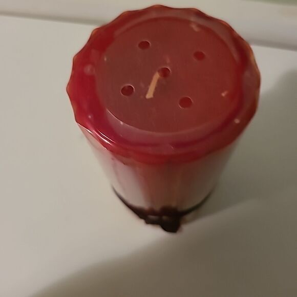 Holiday Candle  - Picture 4 of 5